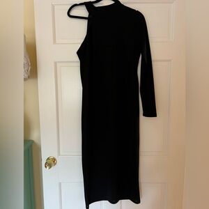 Topshop- Black One-Shoulder Dress with thigh high slit at front